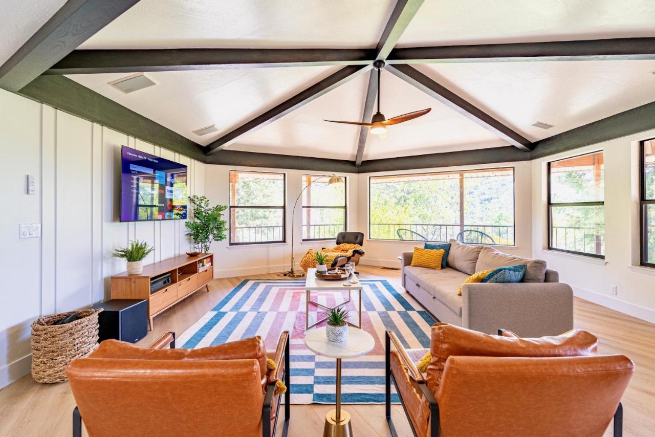 Secluded Mtn Top Family Haven W/Views Spa & Arcade Three Rivers Luaran gambar