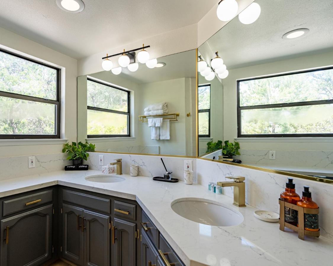 Secluded Mtn Top Family Haven W/Views Spa & Arcade Three Rivers Luaran gambar